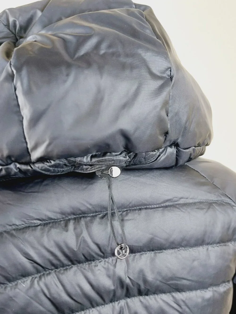 Lululemon Women's Black Down For A Run II Thermal Puffer Jacket Size 10